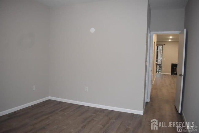 Building Photo - 3181 Cypress Ct