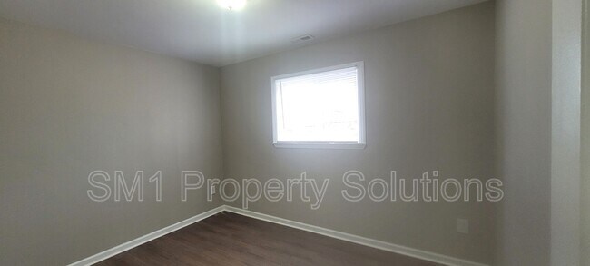 Building Photo - 2 Atlas Ct