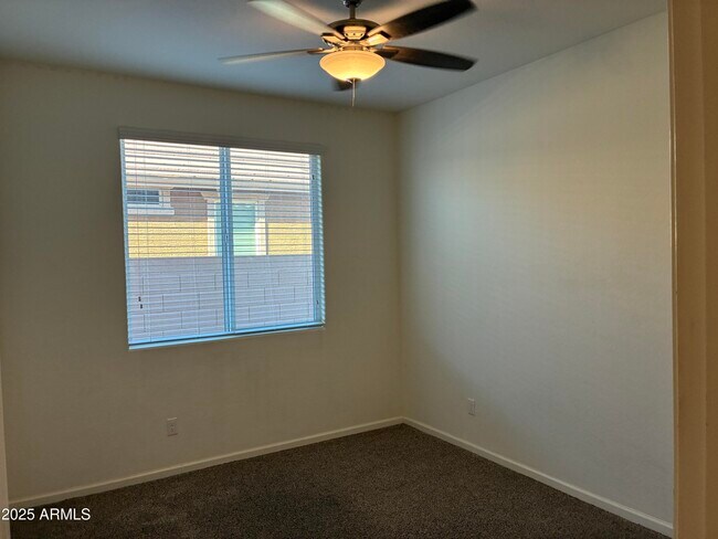 Building Photo - 69 S 195th Ln