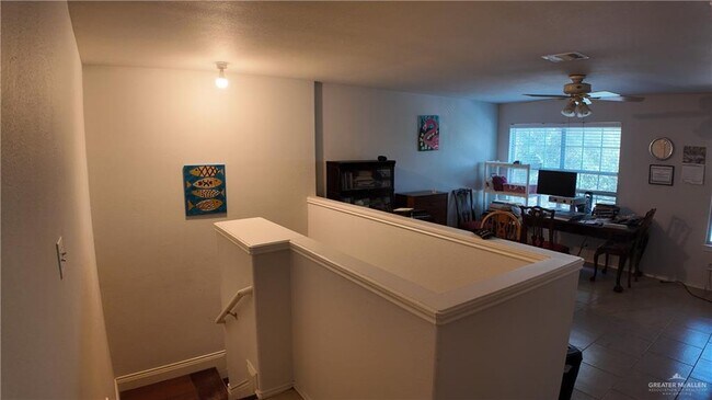 Building Photo - 3908 Redbird Ave