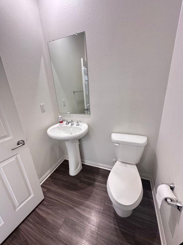 Building Photo - 335 S Carson Ct