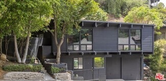 Building Photo - 3112 Ledgewood Dr