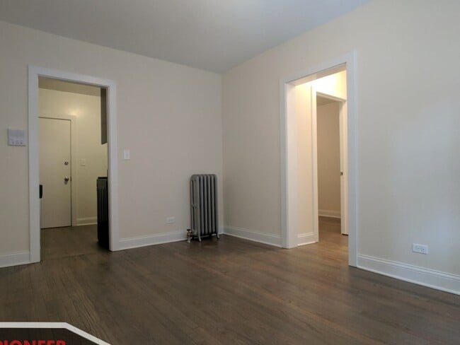 Building Photo - 2645 N Spaulding Ave
