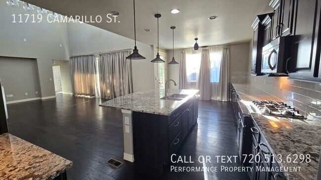 Building Photo - 11719 Camarillo St