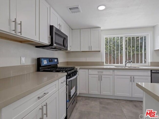 Building Photo - 7803 Goldmine Ln