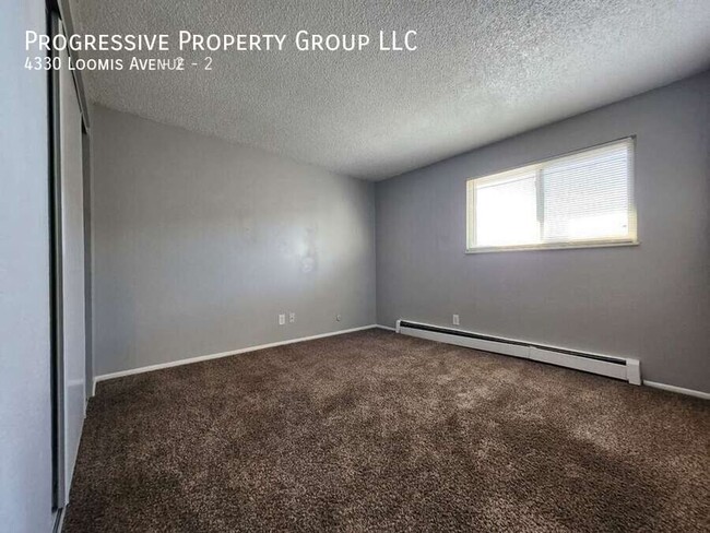 Building Photo - MOVE IN SPECIAL: First Full Month Rent Fre...