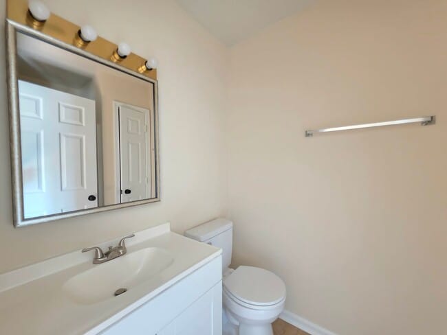 Building Photo - 1405 Bantry Ln