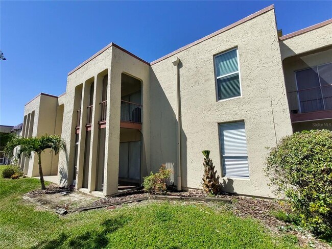 Building Photo - 538 Orange Dr