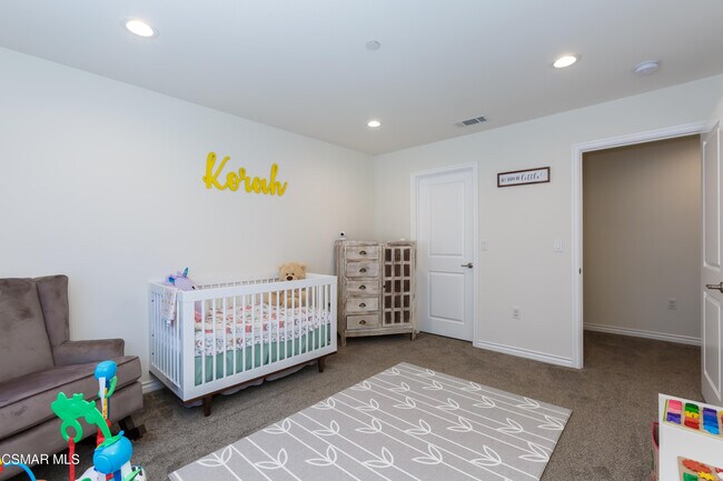 Building Photo - 327 Newbury Vista Ln