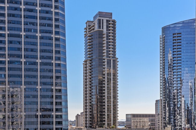 Building Photo - 1240 India St