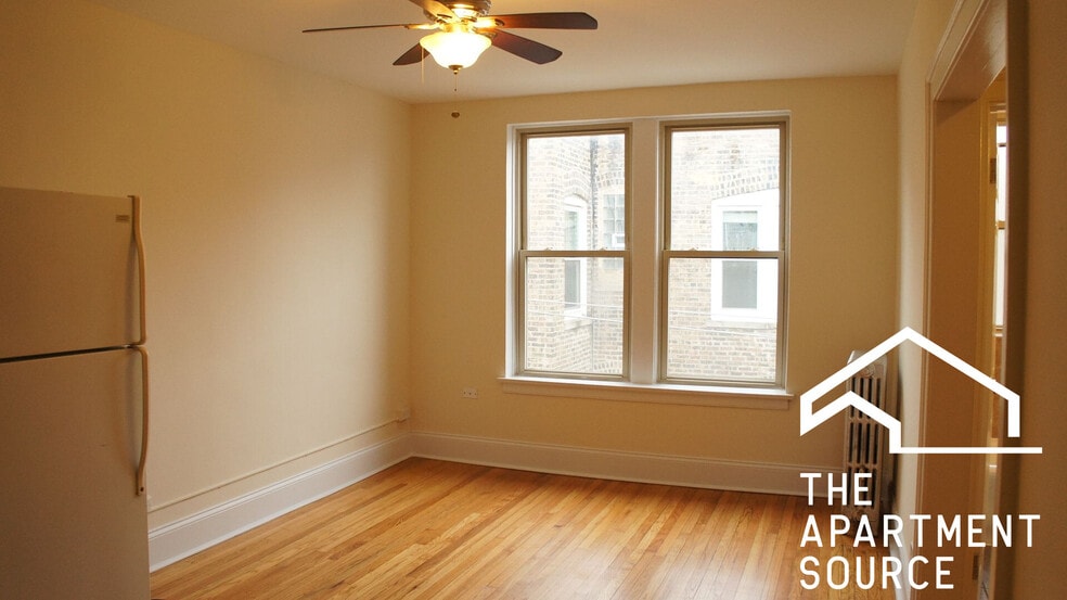 Building Photo - 2747 N Spaulding Ave