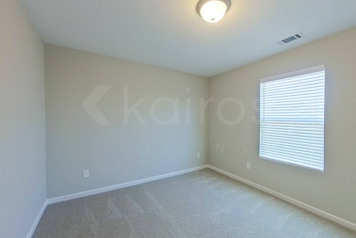 Building Photo - 7105 Foggy River Dr