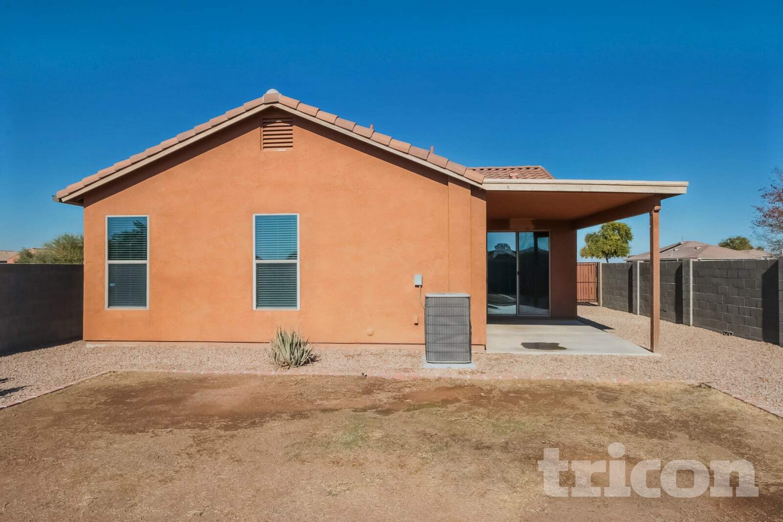 Building Photo - 36497 W Barcelona Ln