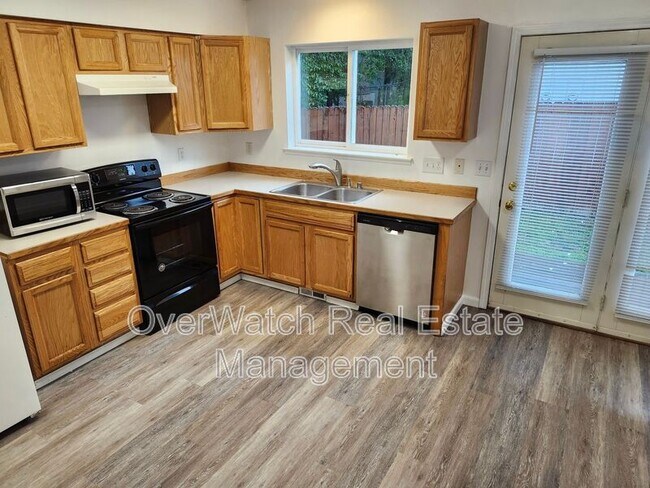 Building Photo - 9940 Grange Dr
