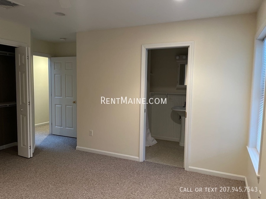 Building Photo - 33 Burleigh Rd