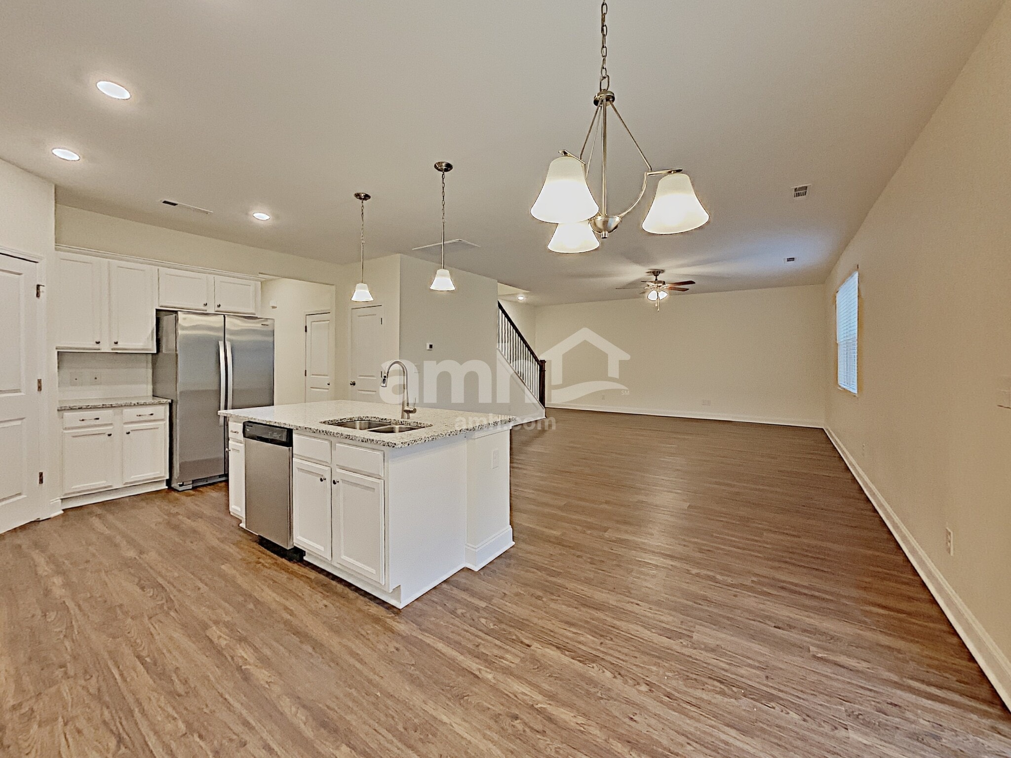 Building Photo - 444 Charity Ln