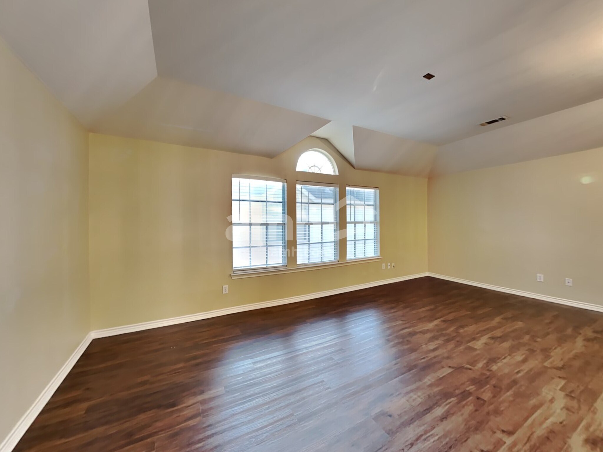 Building Photo - 1414 Monte Carlo Dr