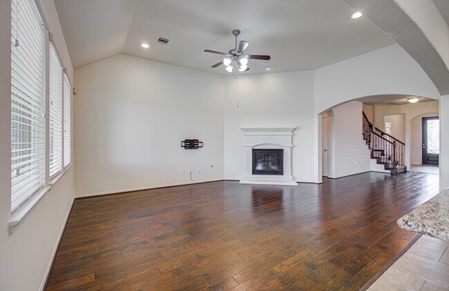 Building Photo - 26831 Marble Lakes Dr