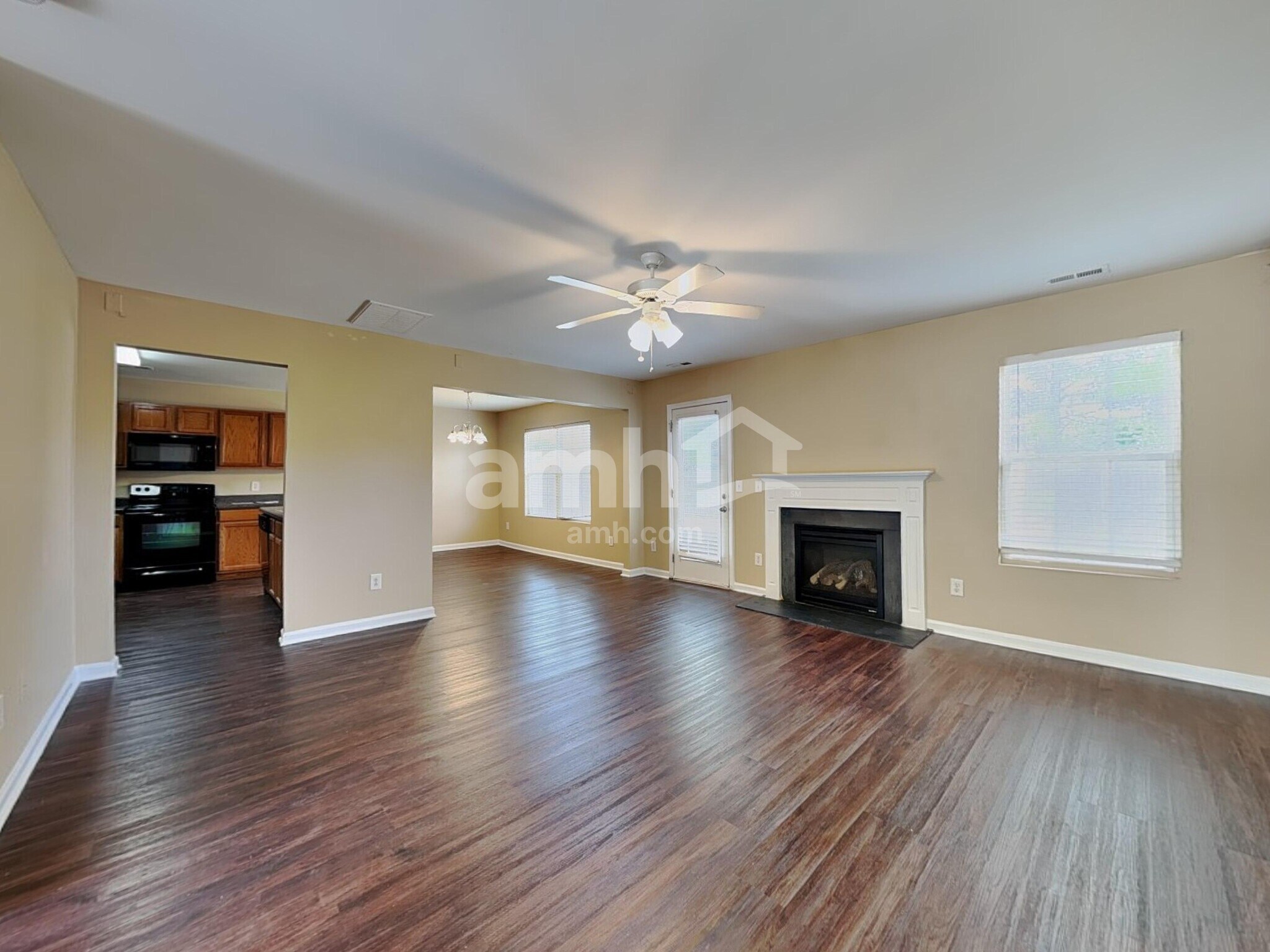 Building Photo - 3827 Chehaw Dr