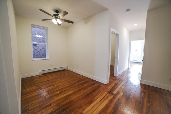 Building Photo - 206 48th St