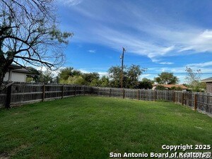 Building Photo - 6207 Golden Valley Dr