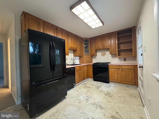 Building Photo - 4611 Eaton Pl