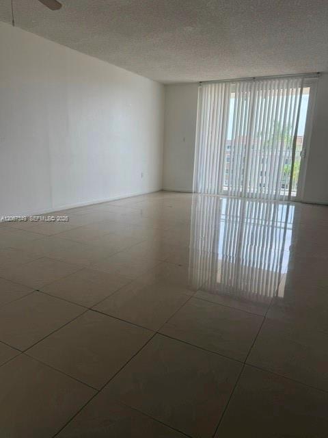 Building Photo - 6960 Miami Gardens Dr