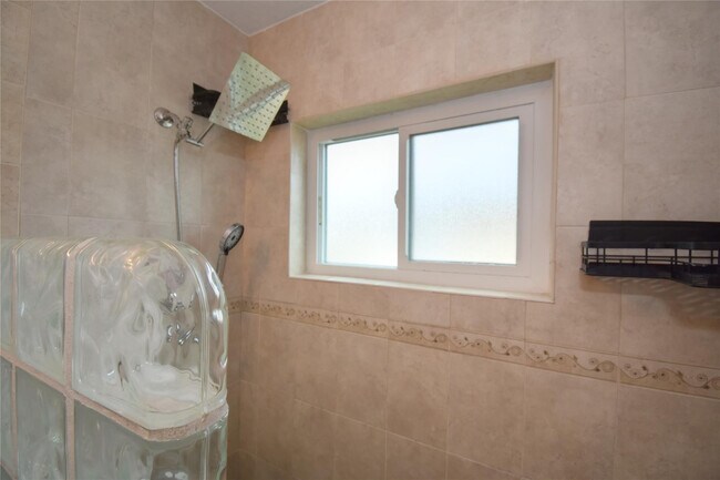 Building Photo - 960 NW 49th St