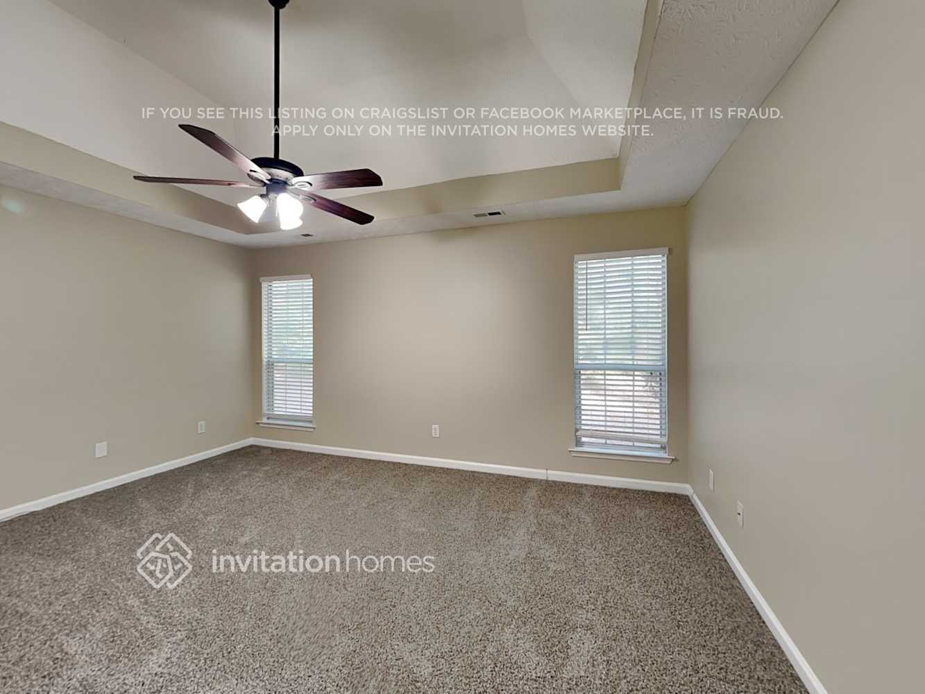 Building Photo - 552 Horseshoe Cir