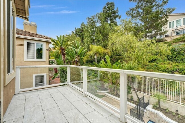 Building Photo - 27131 S Ridge Dr