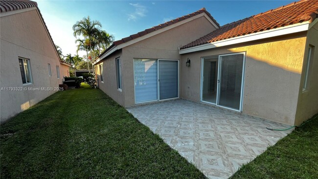 Building Photo - 1428 Majesty Terrace