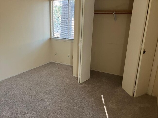 Building Photo - 8111 Ceberry Dr