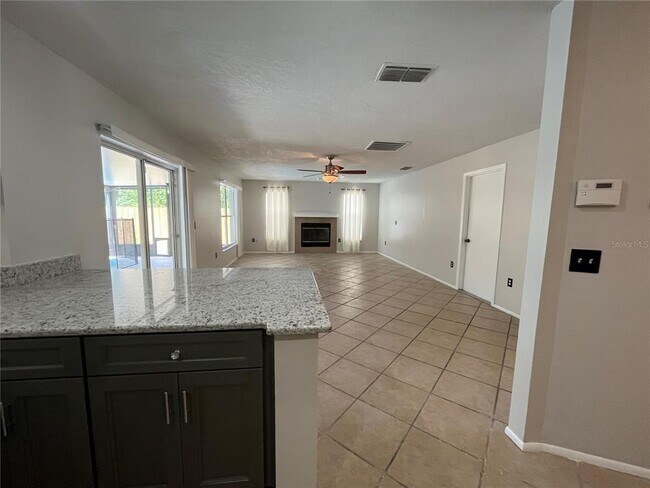 Building Photo - 820 Stone Chapel Ct