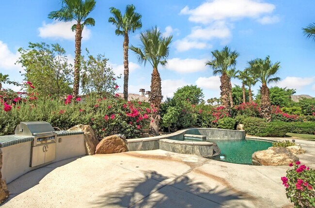 Building Photo - 81075 Giacomo Way
