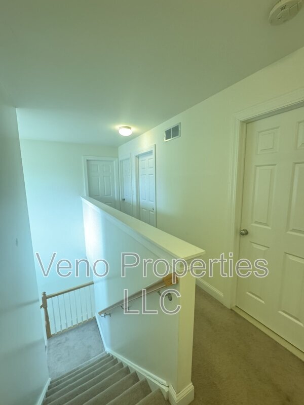 Building Photo - 17 Ironwood Street