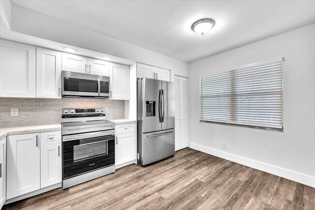 Building Photo - 1201 SW 128th Terrace