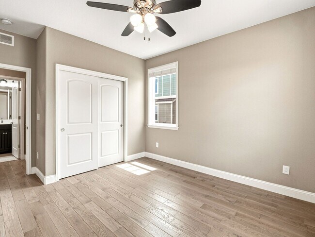 Building Photo - 1135 Bonnyton Pl