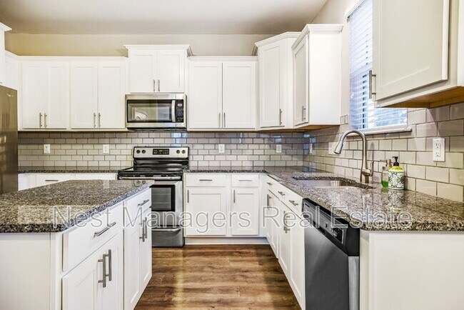 Building Photo - 136 Loch Ln