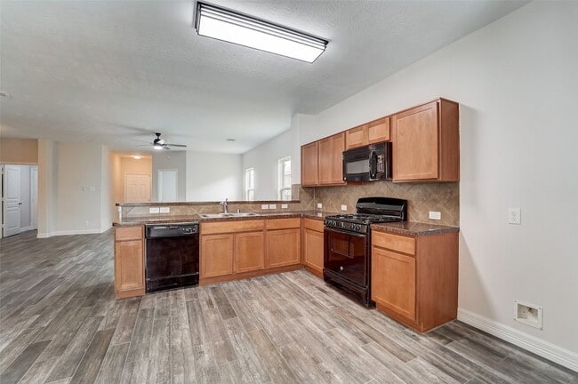 Building Photo - 315 Apache Field Ln
