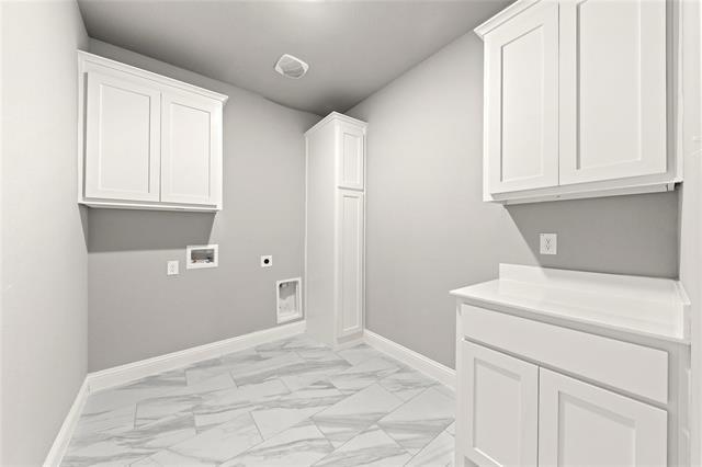 Building Photo - 304 Community Dr