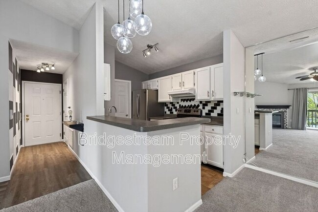 Building Photo - 6591 Brigham Sq