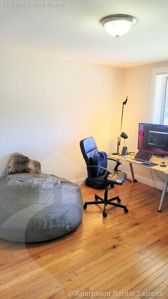 Building Photo - 134 Summer St