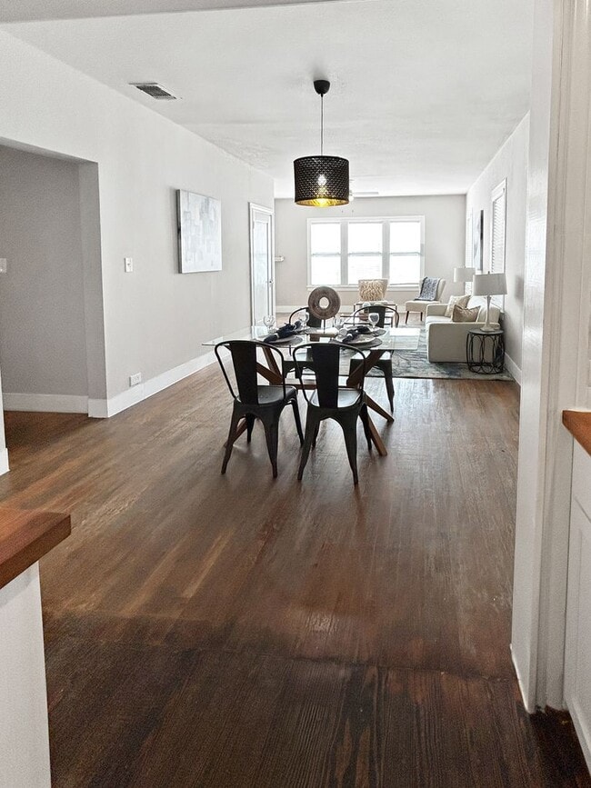 Building Photo - One Story Dream