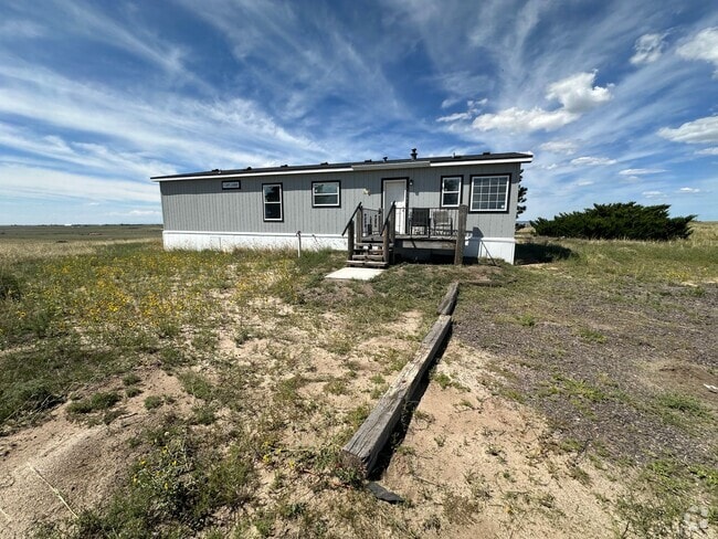 Building Photo - 13380 Log Rd