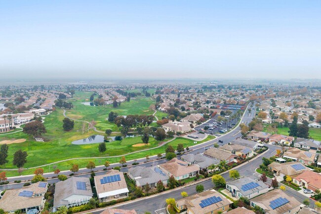 Building Photo - 123 Alpine Dr