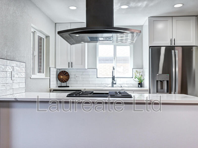 Building Photo - 3033 Leyden St