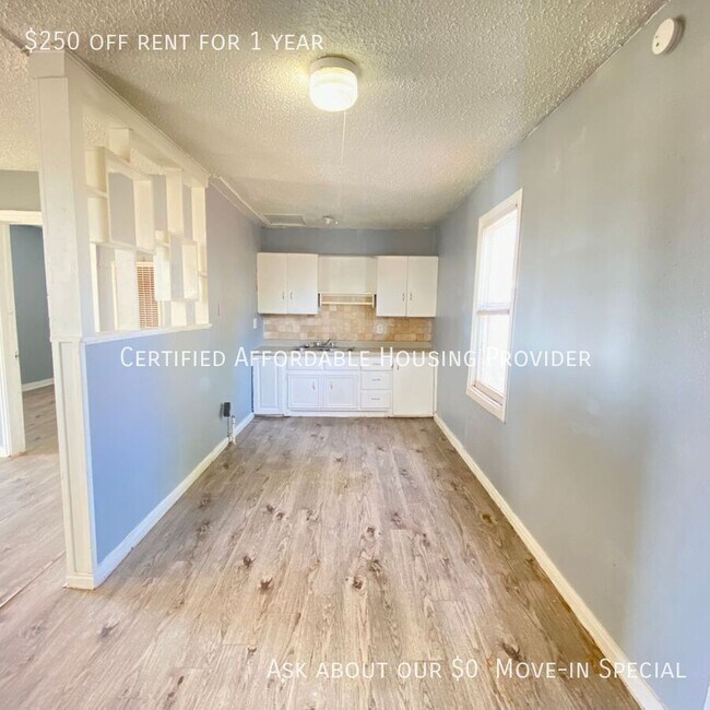 Building Photo - 1809 Wausau Ave