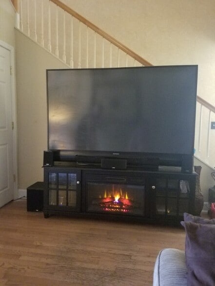 Building Photo - 5678 Samter Ct