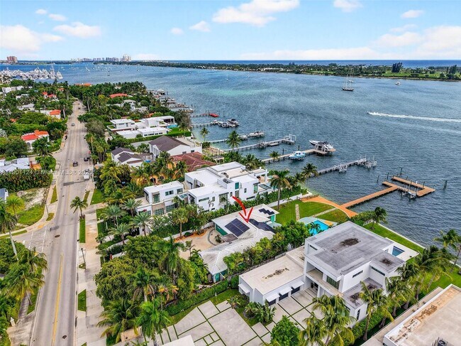 Building Photo - 2910 N Flagler Dr