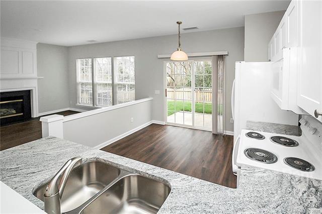 Building Photo - 2029 Chinabrook Ct